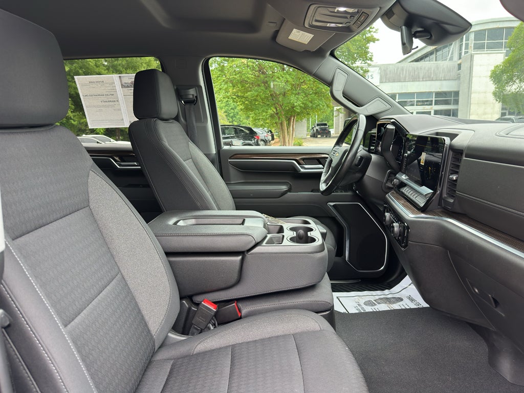 2022 Chevrolet Silverado 1500 LT (2FL)
