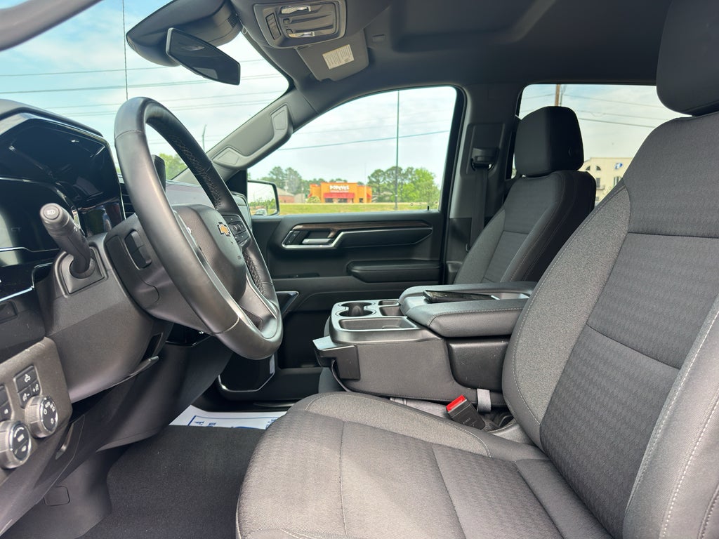 2023 Chevrolet Silverado 1500 LT (2FL)