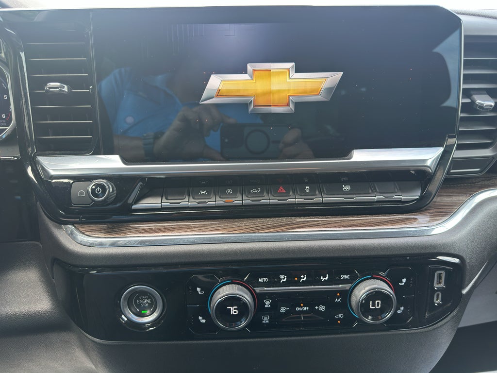 2023 Chevrolet Silverado 1500 LT (2FL)