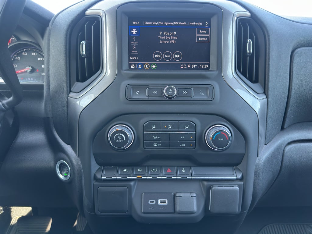 2025 Chevrolet Silverado 1500 Custom