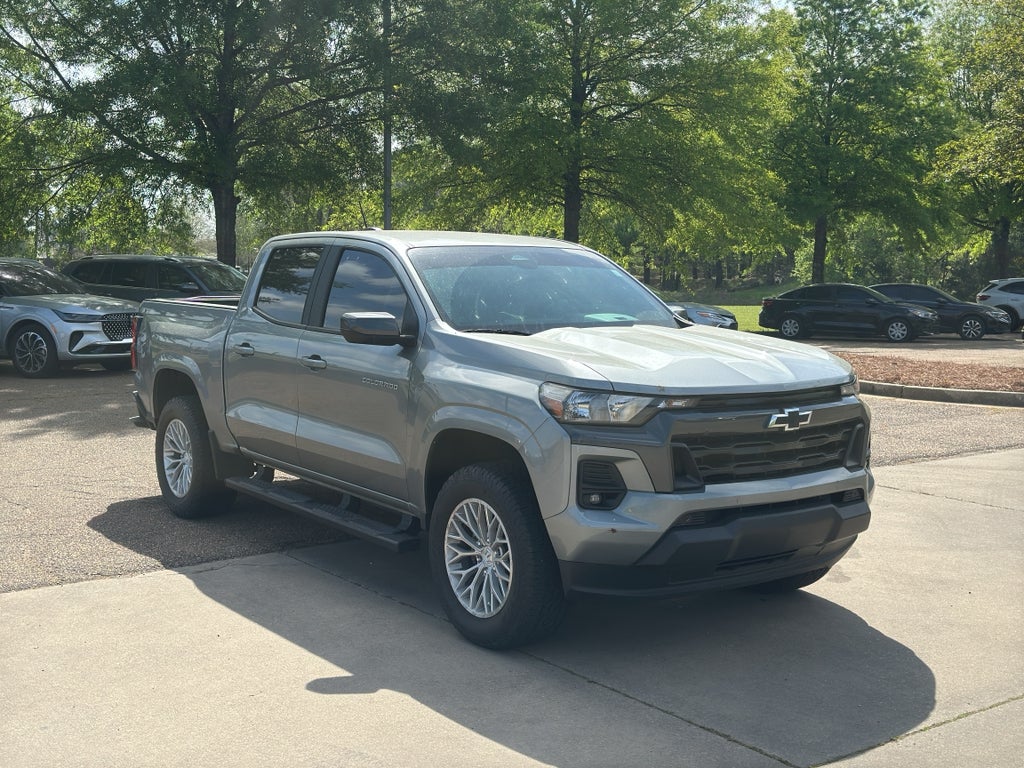 2024 Chevrolet Colorado LT