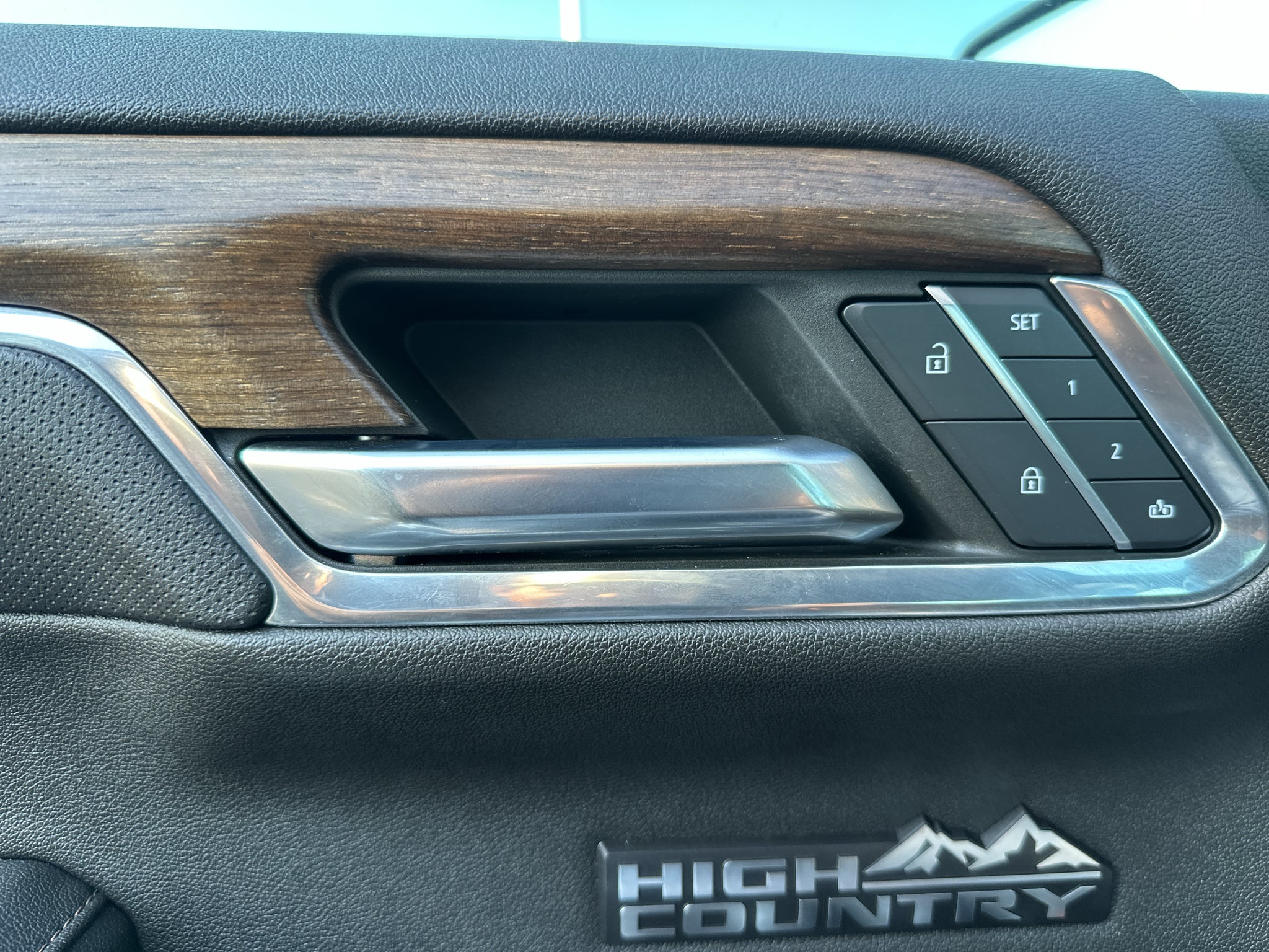 2023 Chevrolet Silverado 1500 High Country