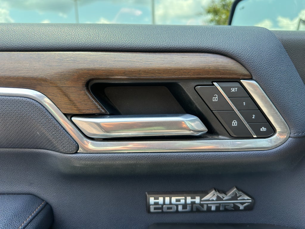 2022 Chevrolet Silverado 1500 High Country