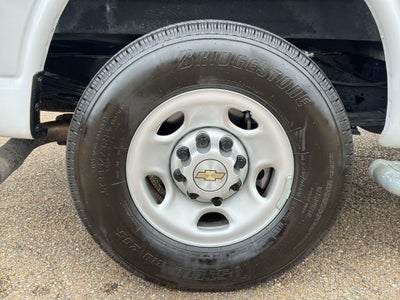 2024 Chevrolet Express Cargo 2500 WT