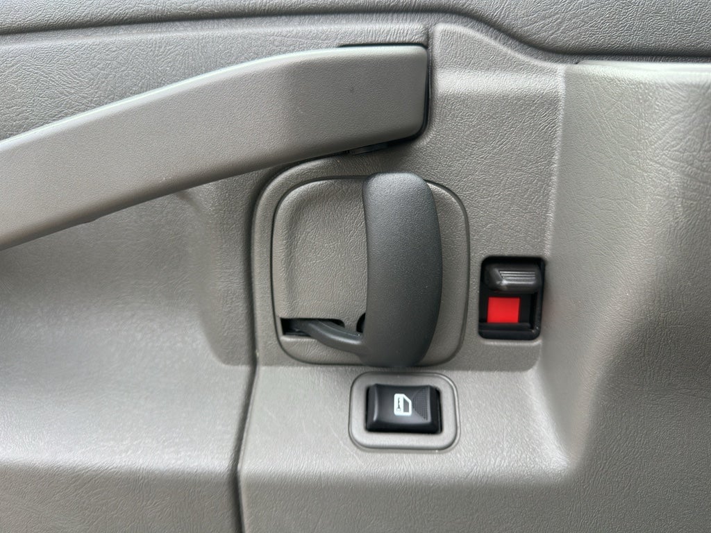 2024 Chevrolet Express Cargo 2500 WT