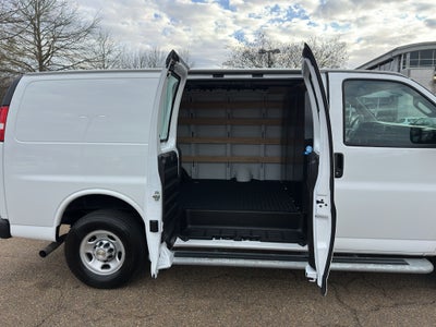 2024 Chevrolet Express Cargo 2500 WT