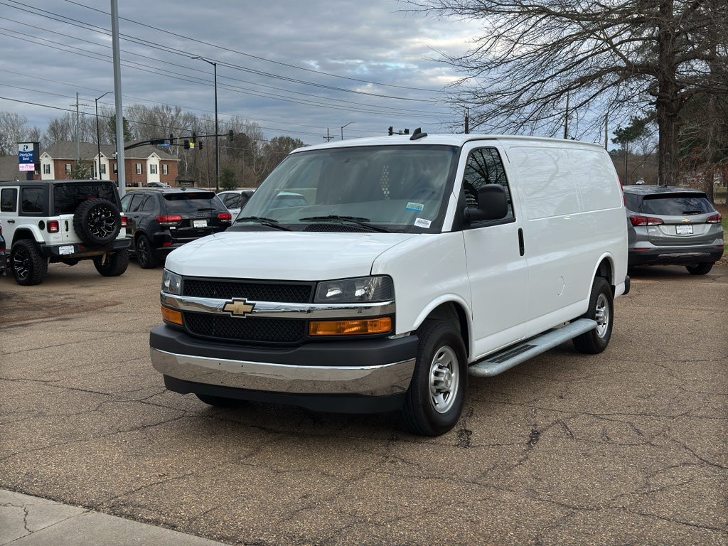 2024 Chevrolet Express Cargo 2500 WT