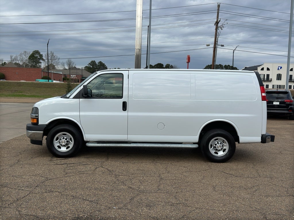 2024 Chevrolet Express Cargo 2500 WT