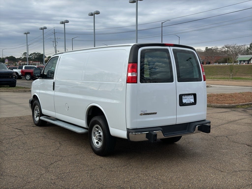 2024 Chevrolet Express Cargo 2500 WT