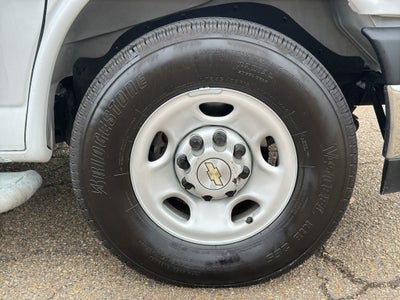 2024 Chevrolet Express Cargo 2500 WT