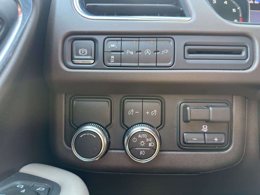 2021 GMC Yukon SLT