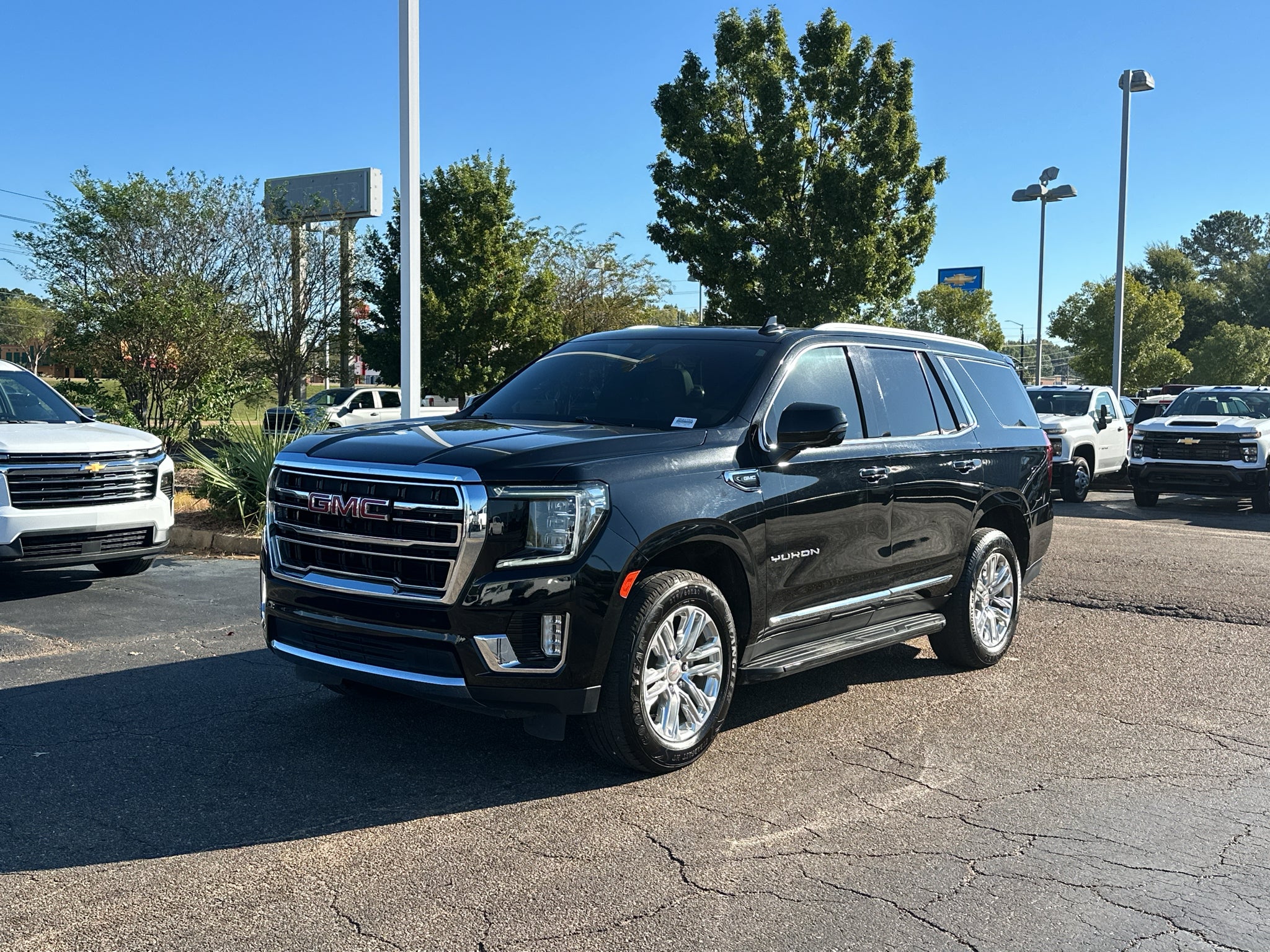 2021 GMC Yukon SLT