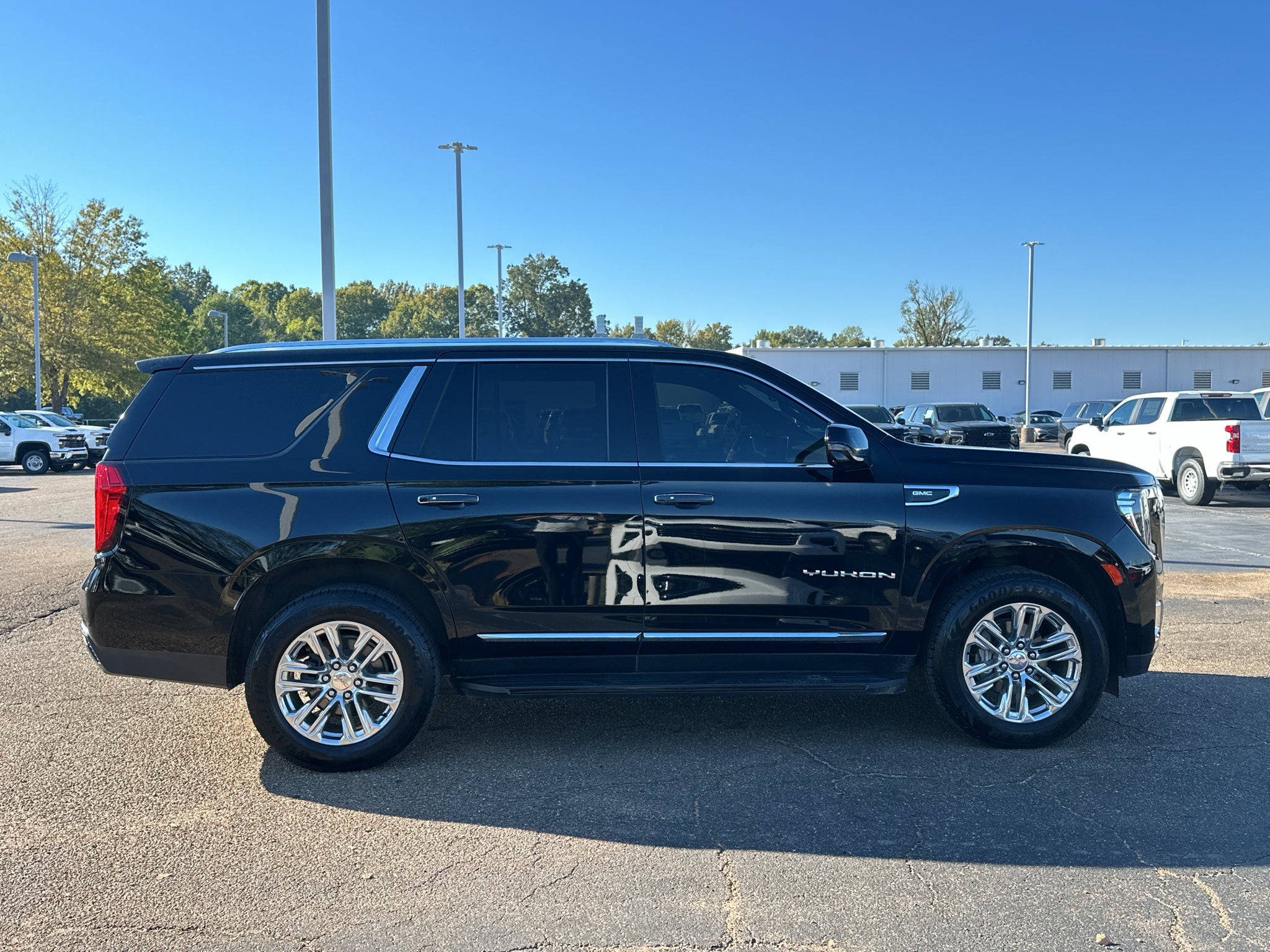 2021 GMC Yukon SLT