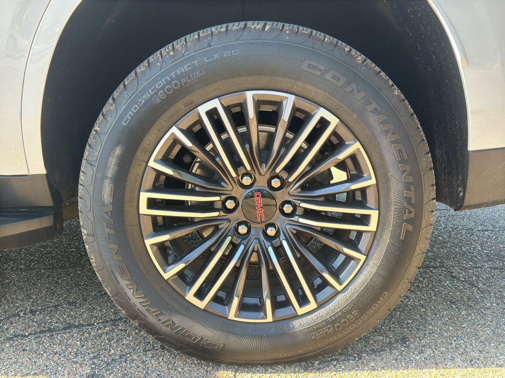 2025 GMC Yukon Elevation