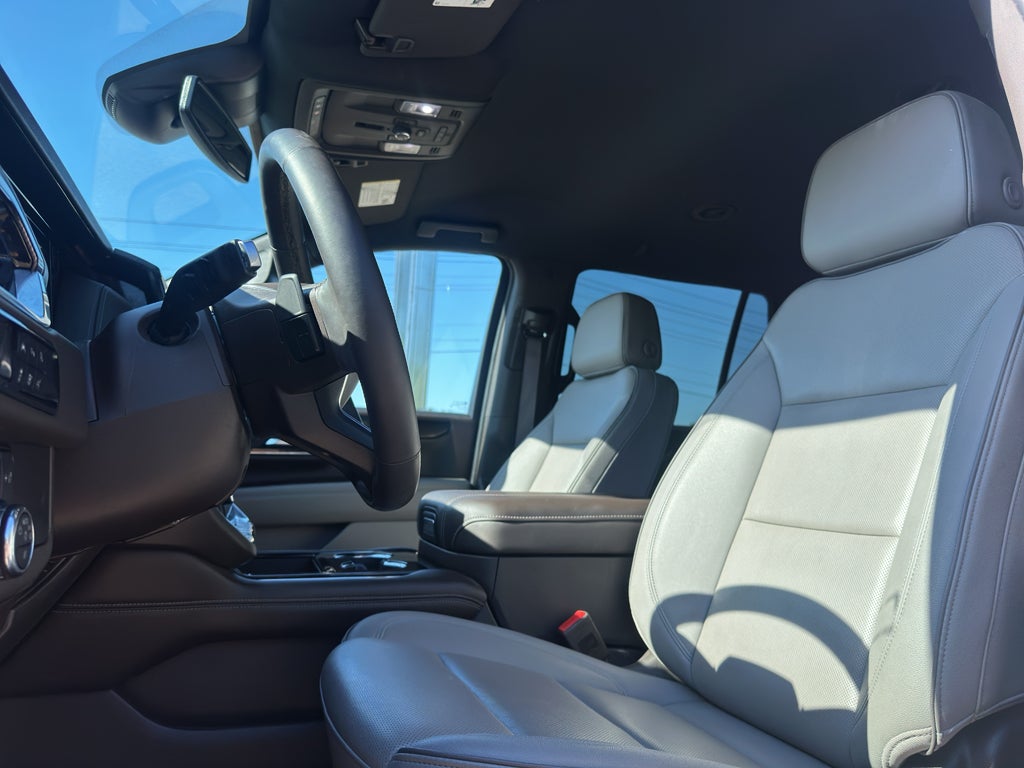 2025 GMC Yukon Elevation