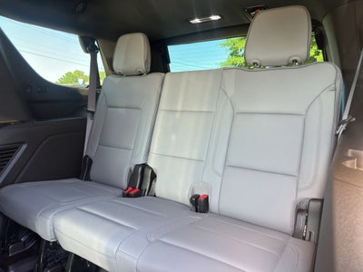 2025 GMC Yukon Elevation