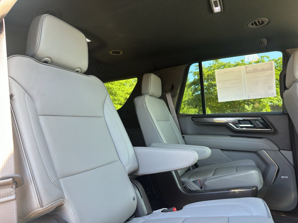 2025 GMC Yukon Elevation
