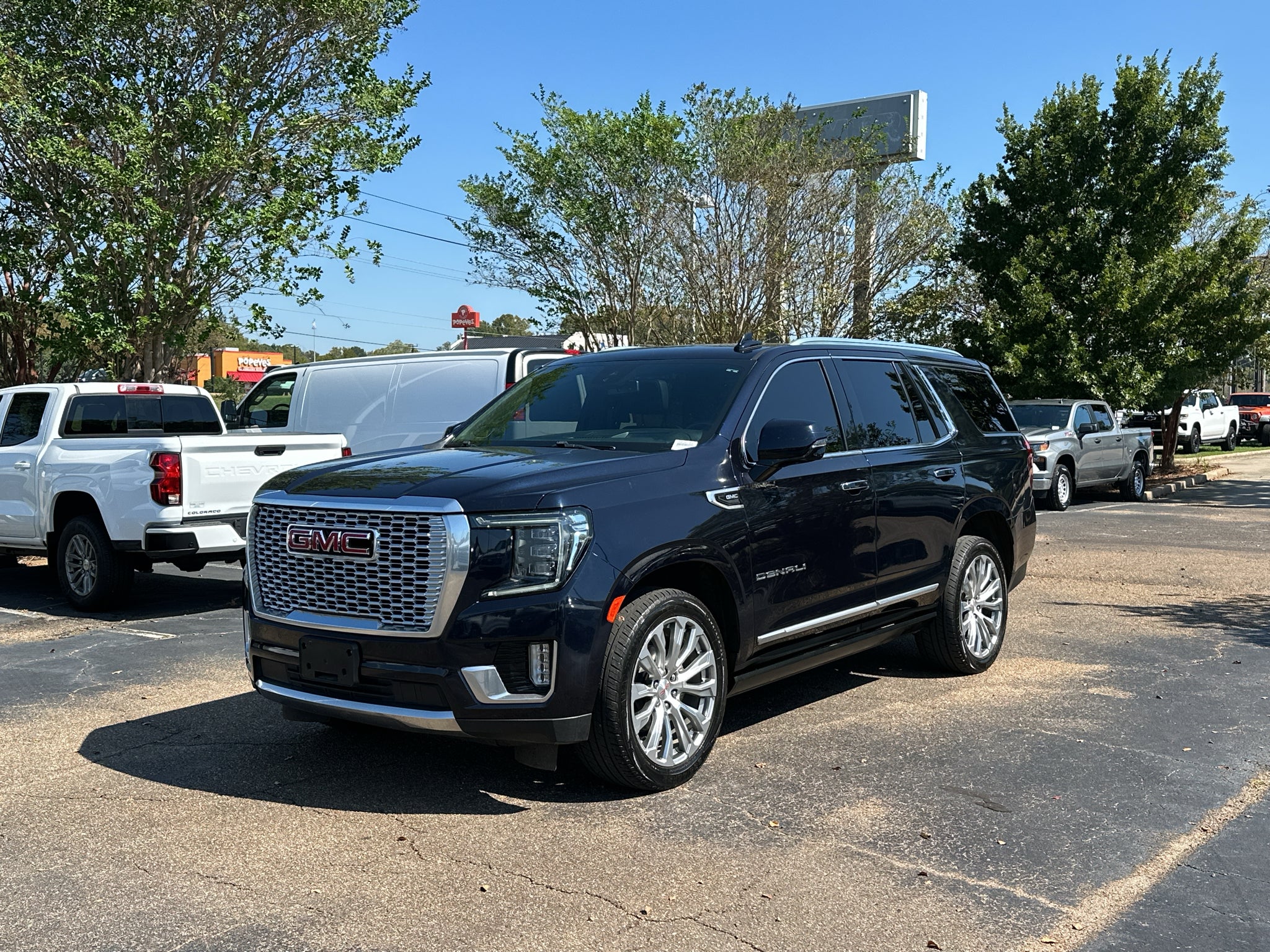 2023 GMC Yukon Denali