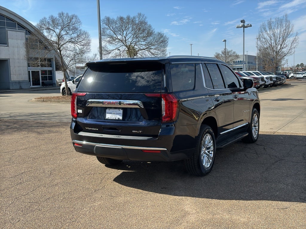 2023 GMC Yukon SLT