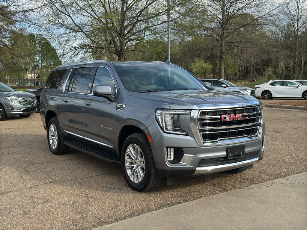 2022 GMC Yukon XL SLT