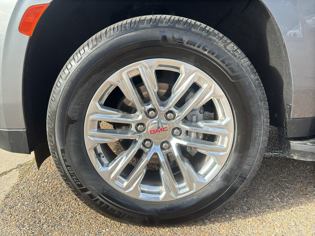 2022 GMC Yukon XL SLT