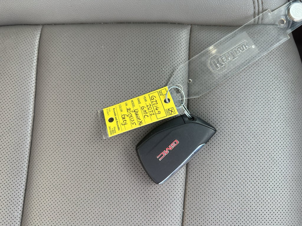 2022 GMC Yukon XL SLT