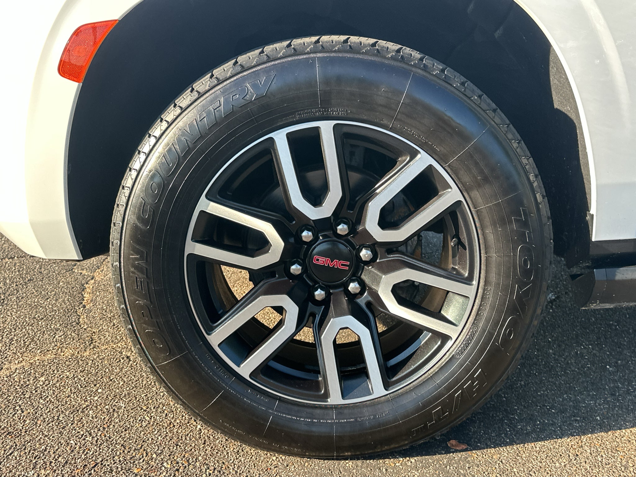 2021 GMC Yukon XL AT4