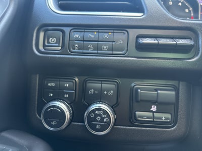 2021 GMC Yukon XL AT4