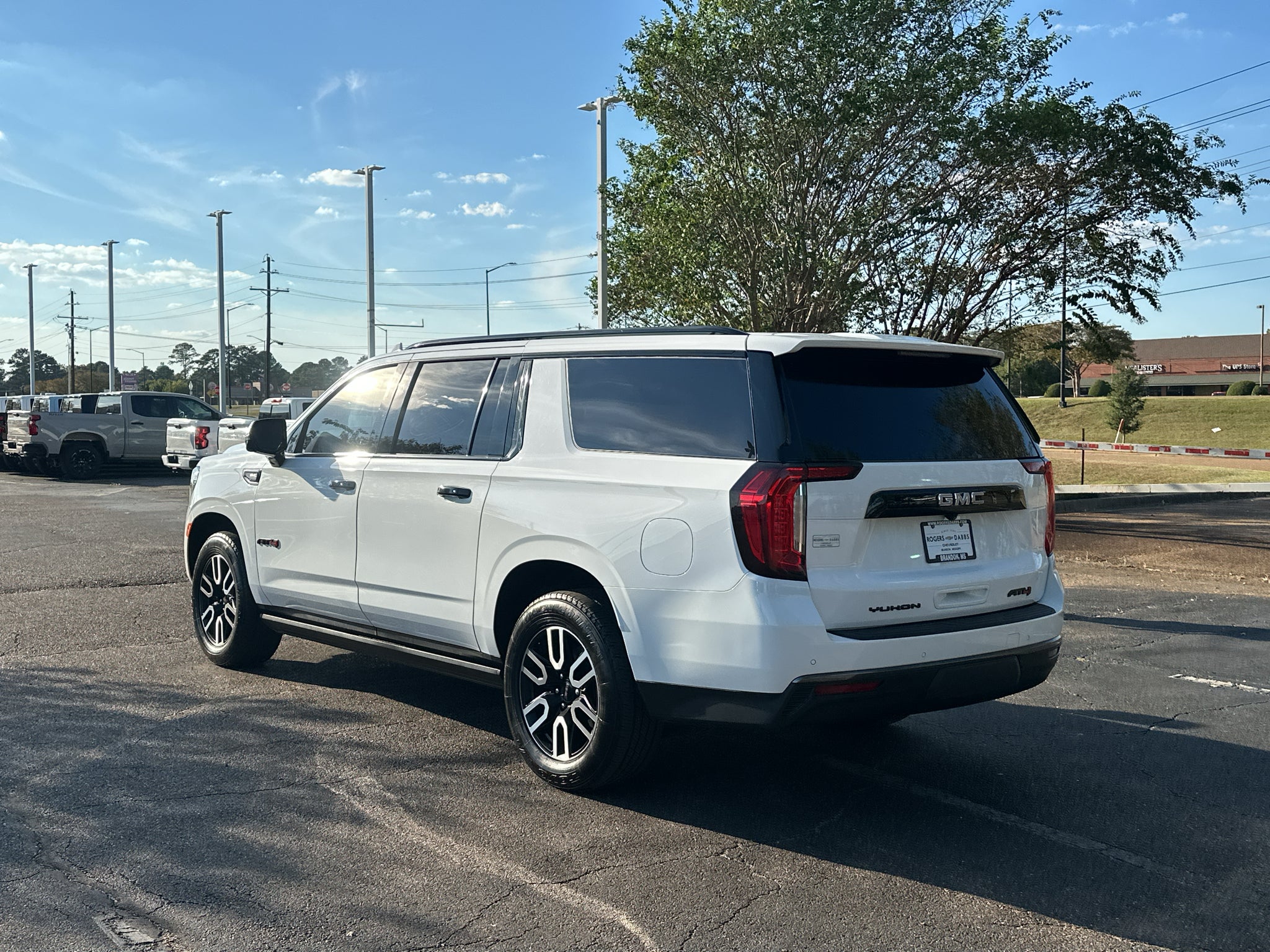 2021 GMC Yukon XL AT4