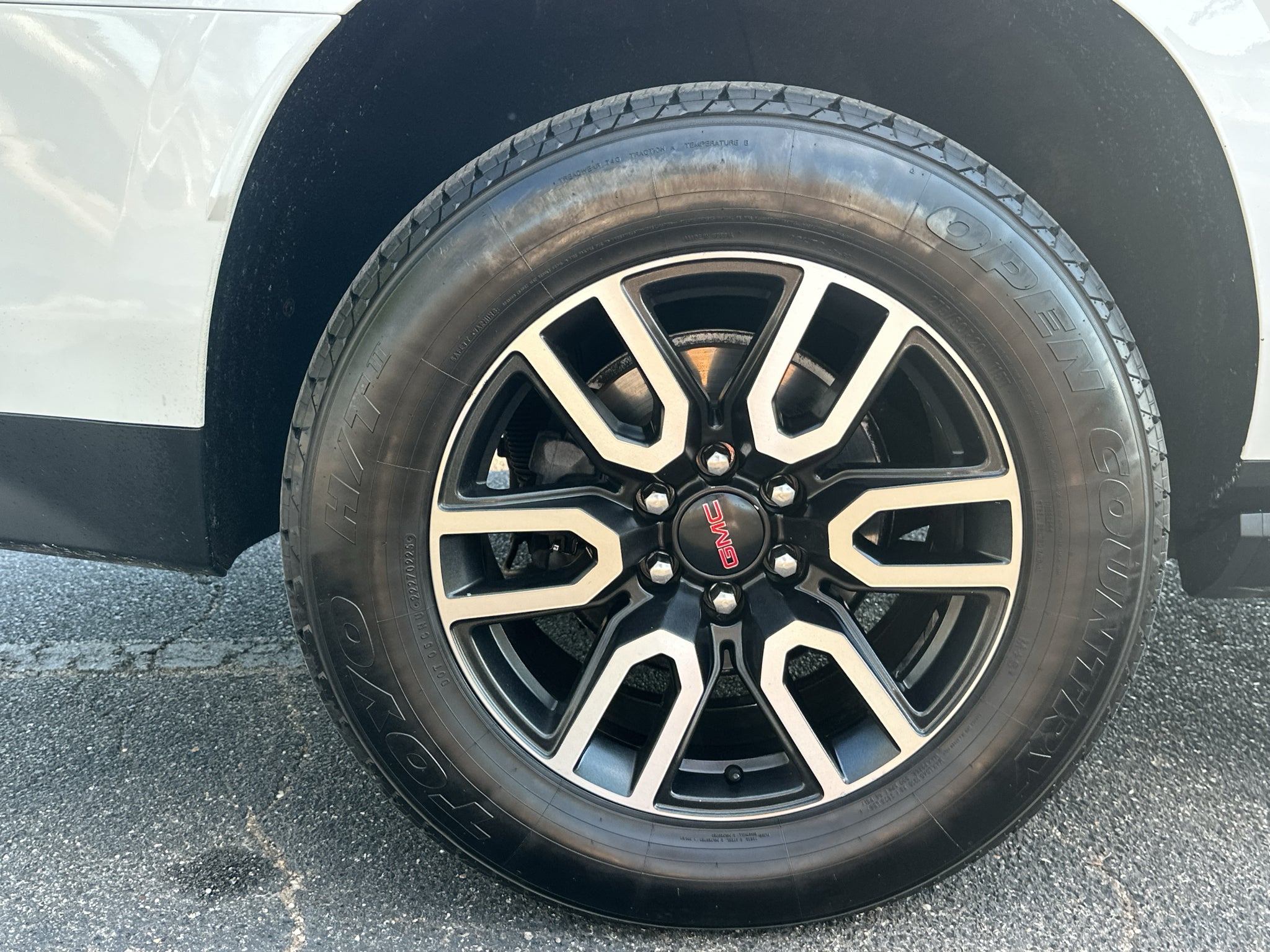 2021 GMC Yukon XL AT4
