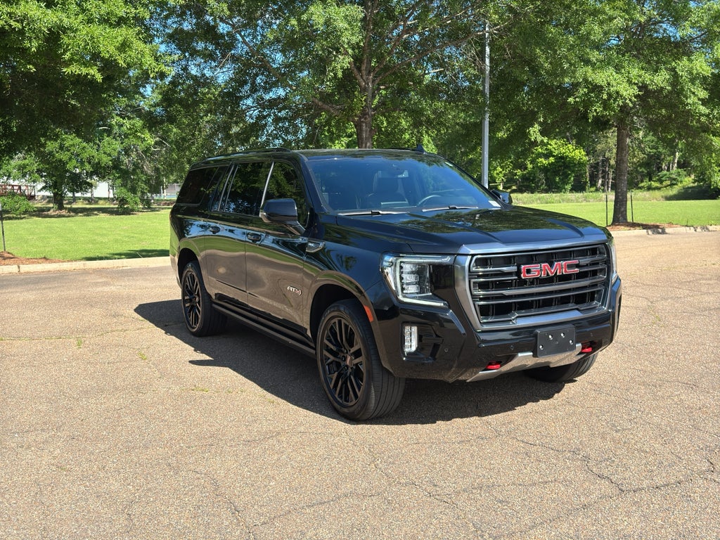 2022 GMC Yukon XL AT4