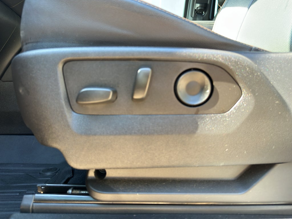 2022 GMC Yukon XL AT4