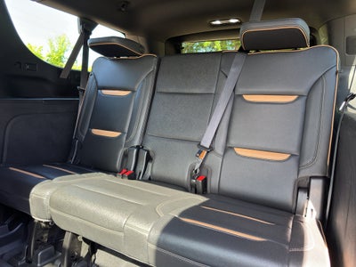 2022 GMC Yukon XL AT4