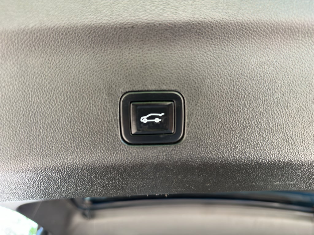 2022 GMC Yukon XL AT4