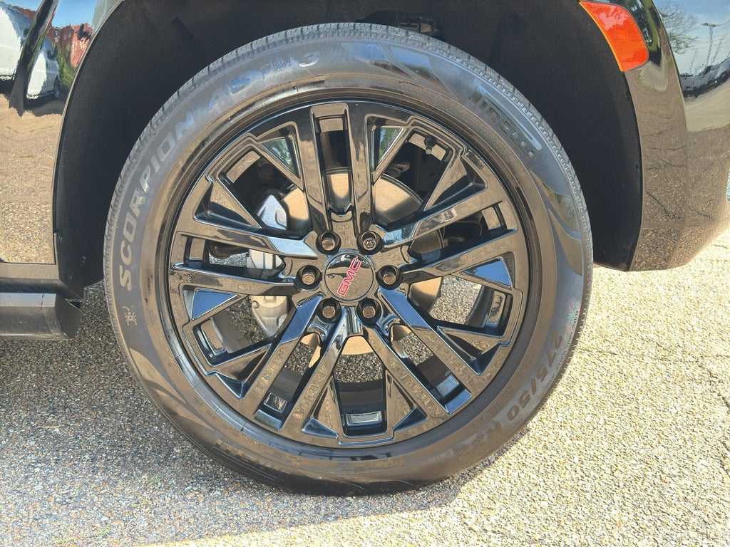 2022 GMC Yukon XL AT4