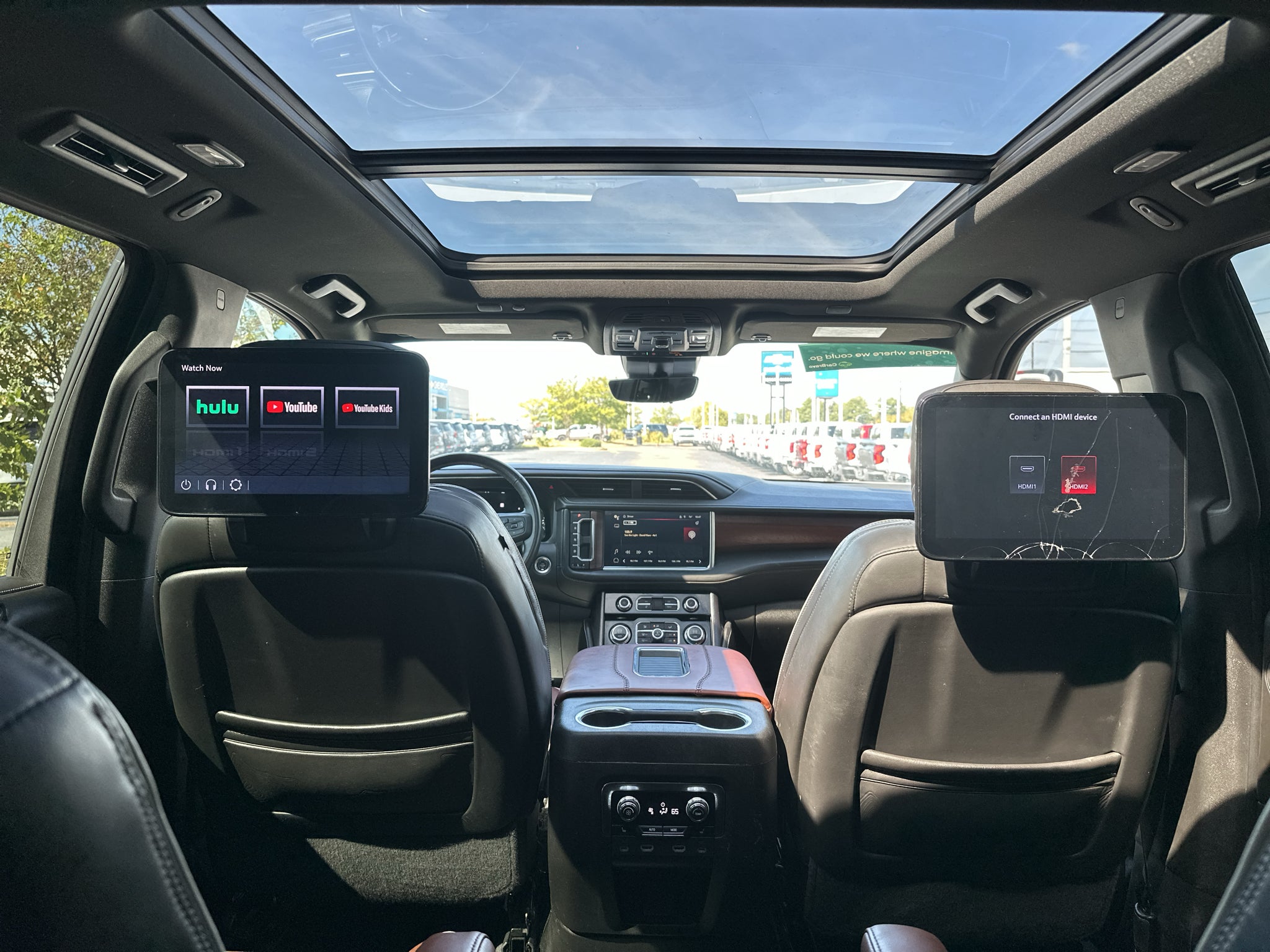2023 GMC Yukon XL Denali Ultimate