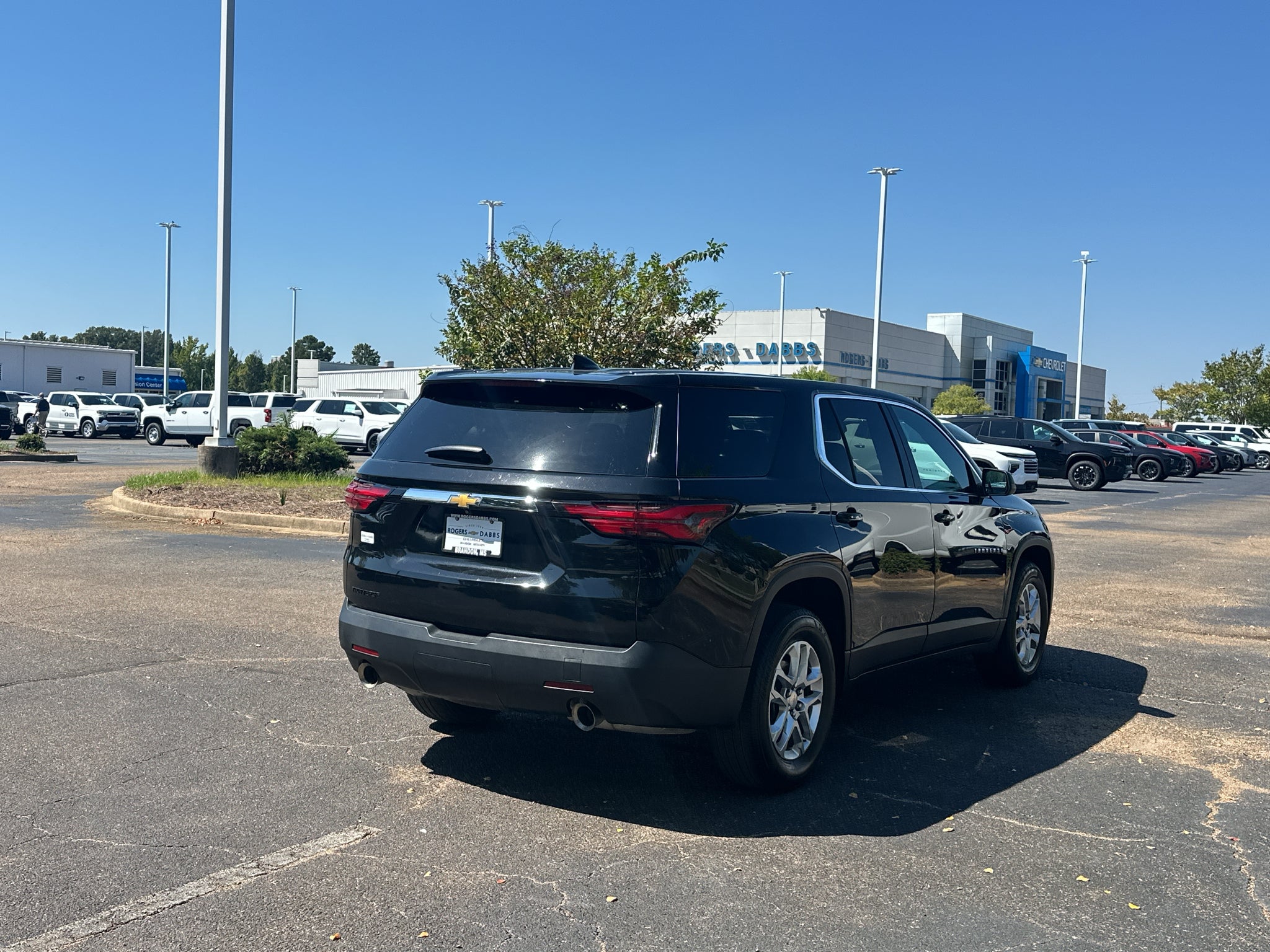 2023 Chevrolet Traverse LS