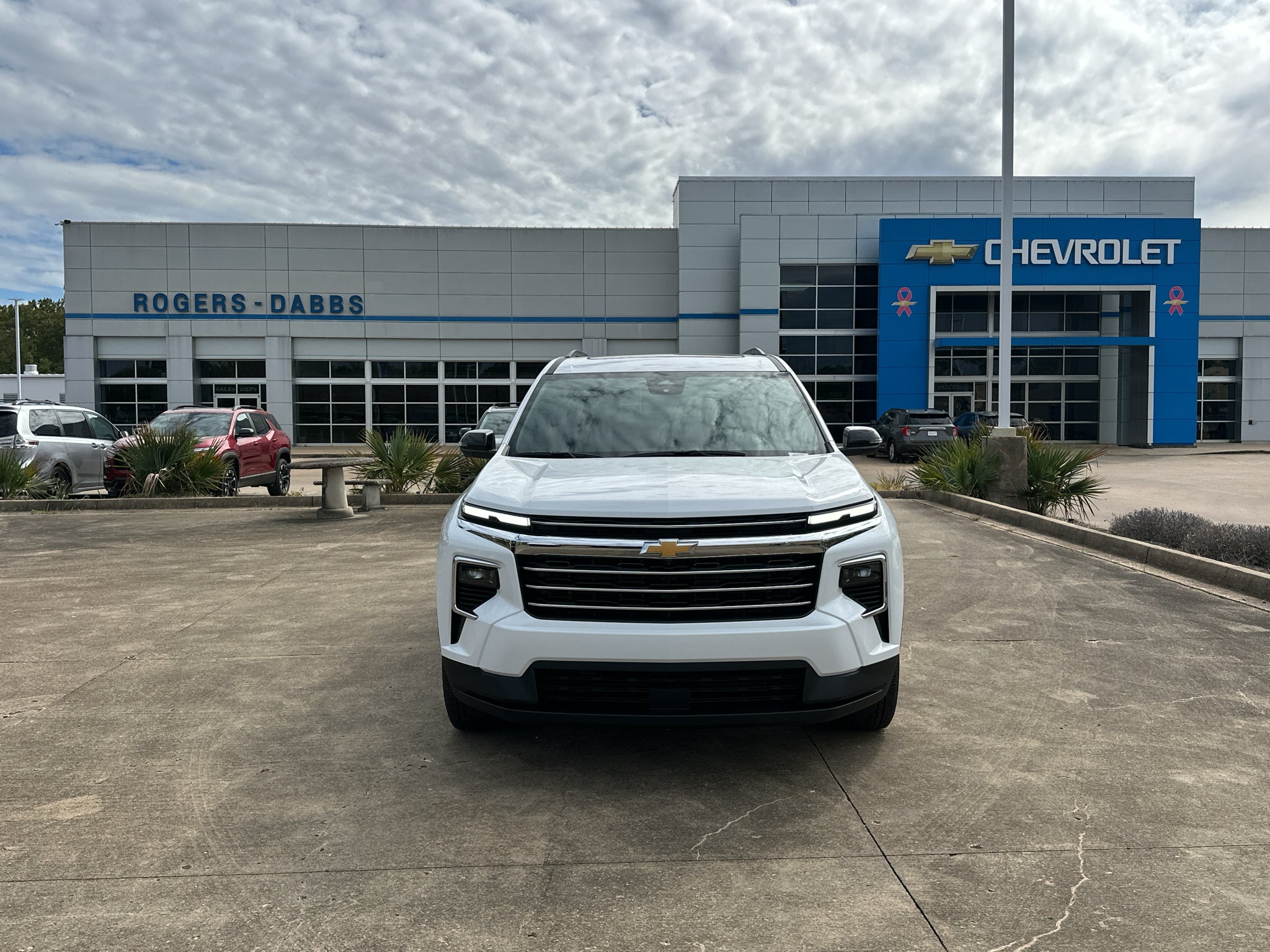 2027 Chevrolet Traverse LT