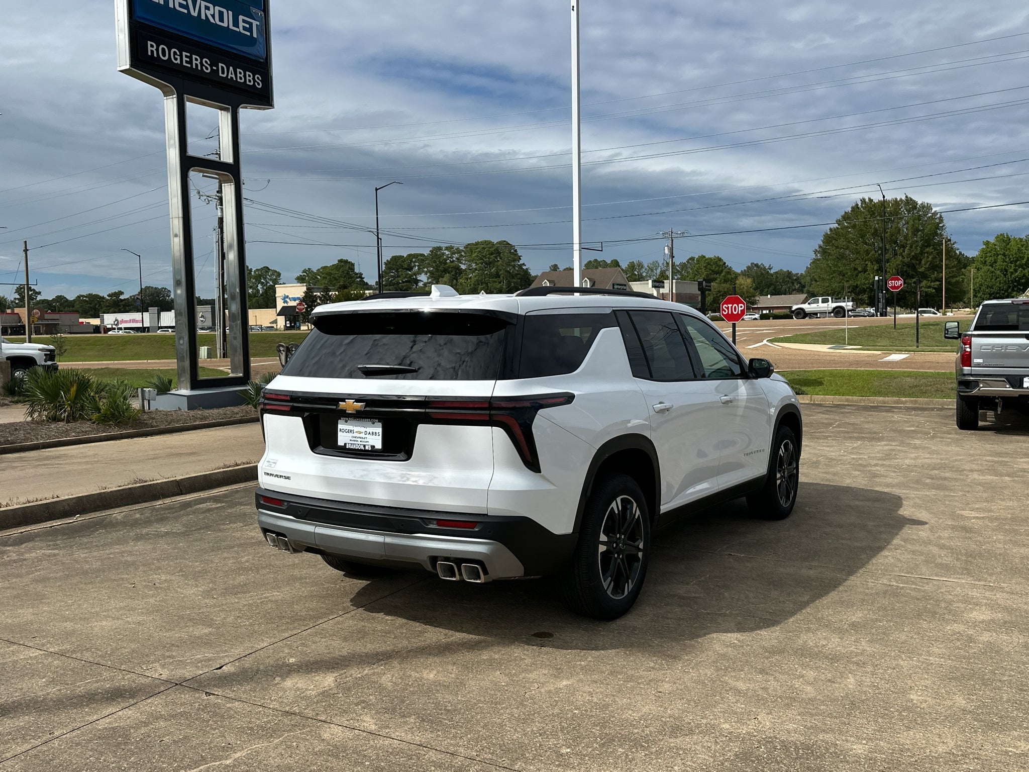 2027 Chevrolet Traverse LT