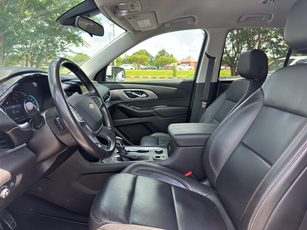 2021 Chevrolet Traverse LT Leather