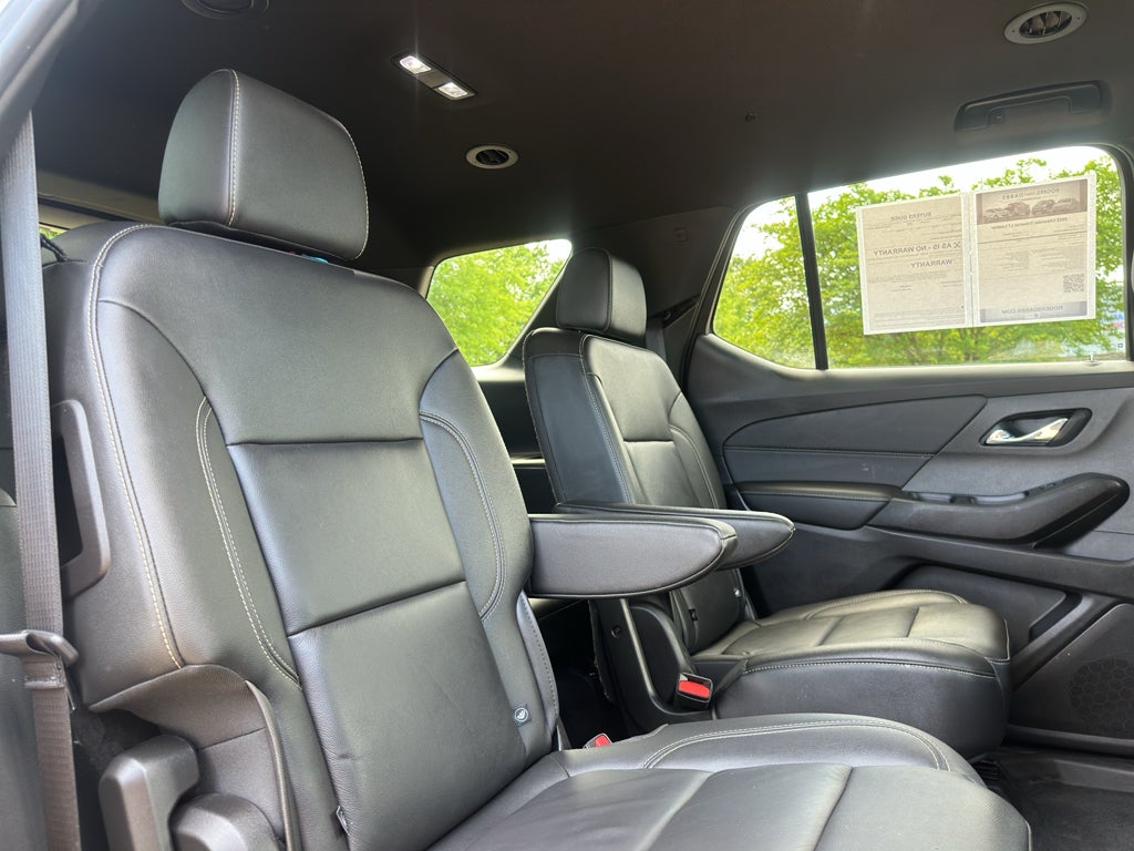 2022 Chevrolet Traverse LT Leather