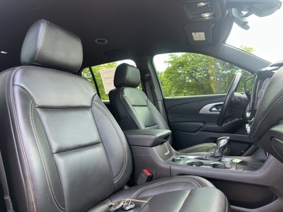 2022 Chevrolet Traverse LT Leather