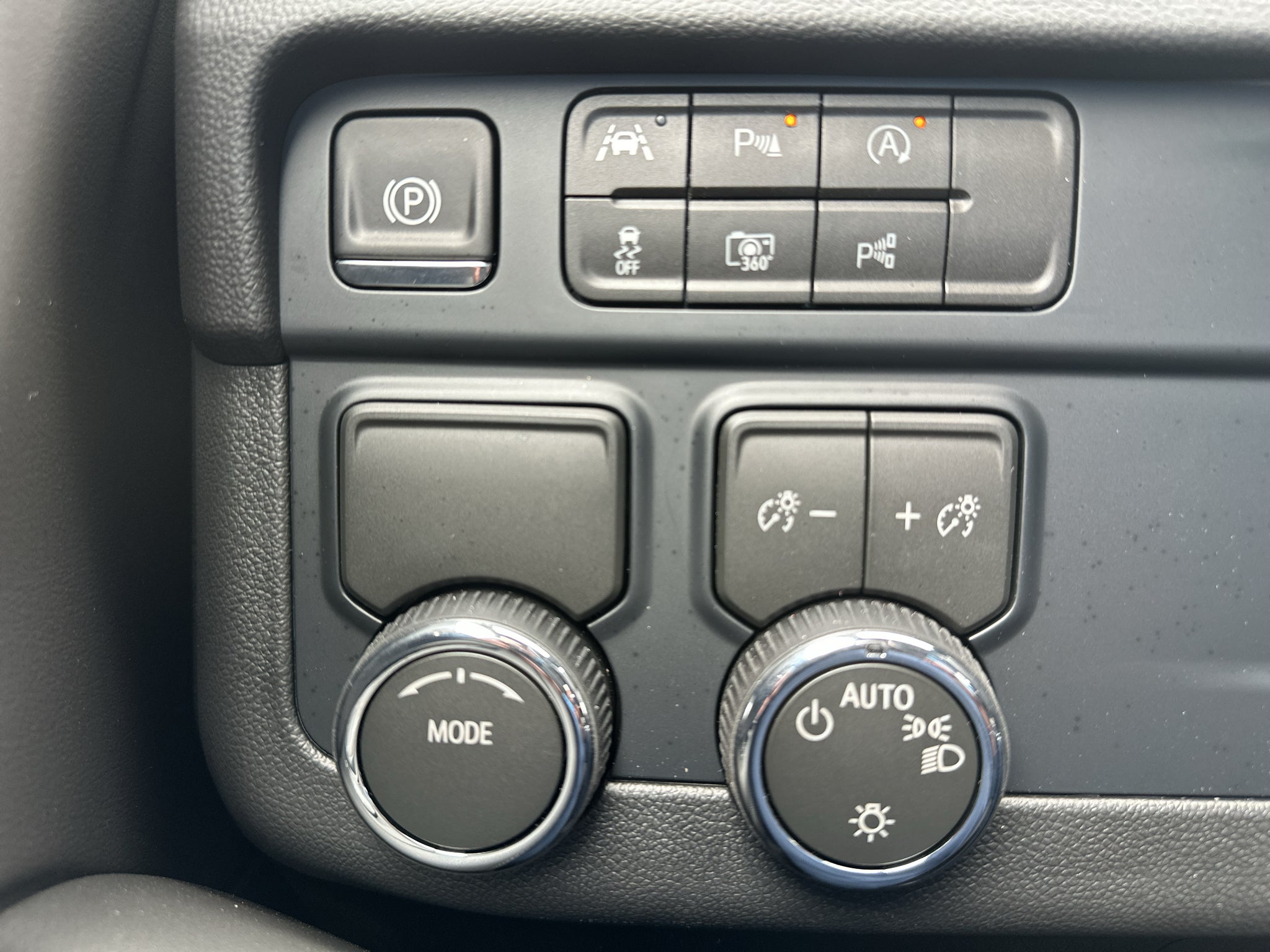 2027 Chevrolet Tahoe LS