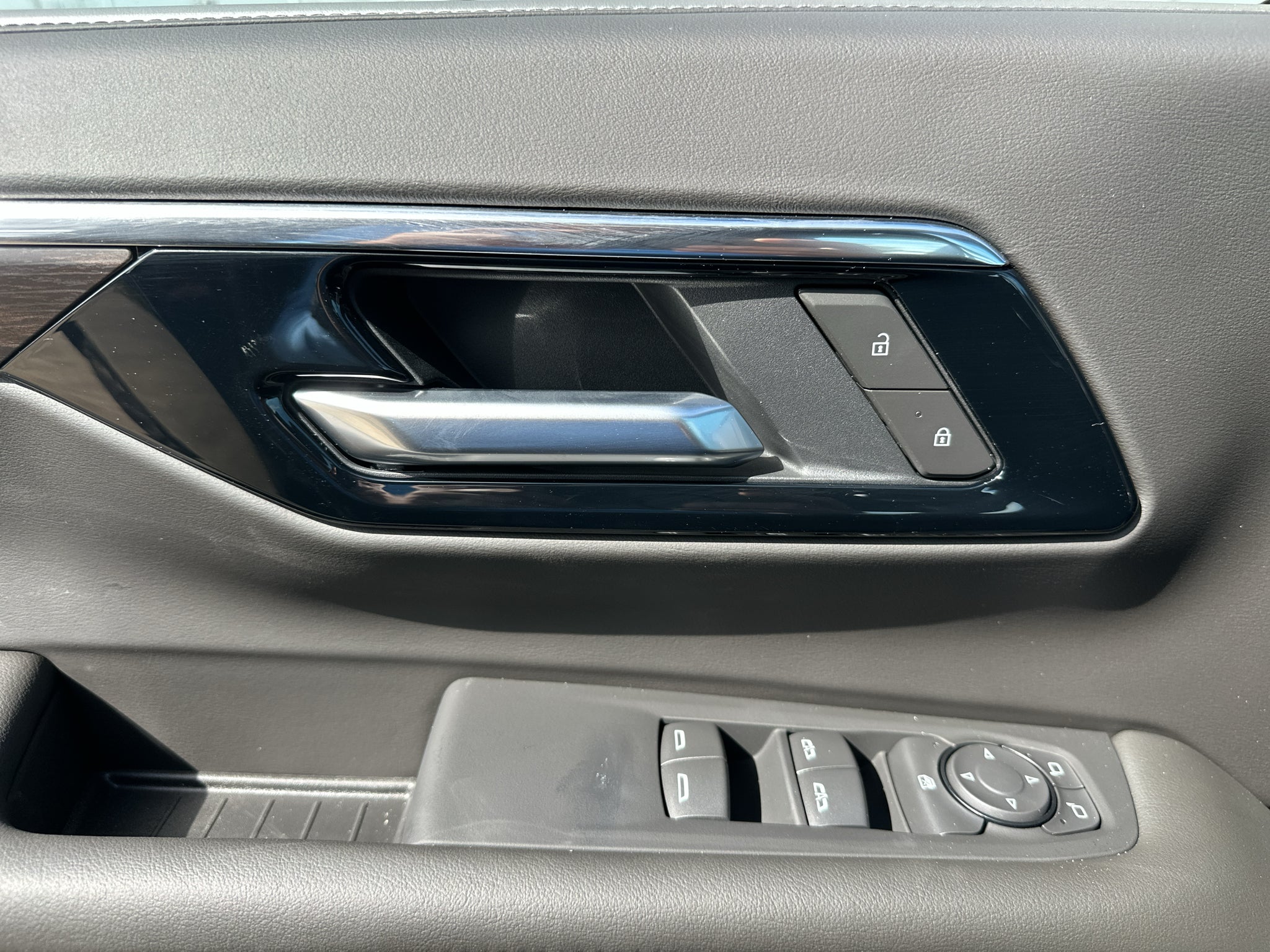 2027 Chevrolet Tahoe LS