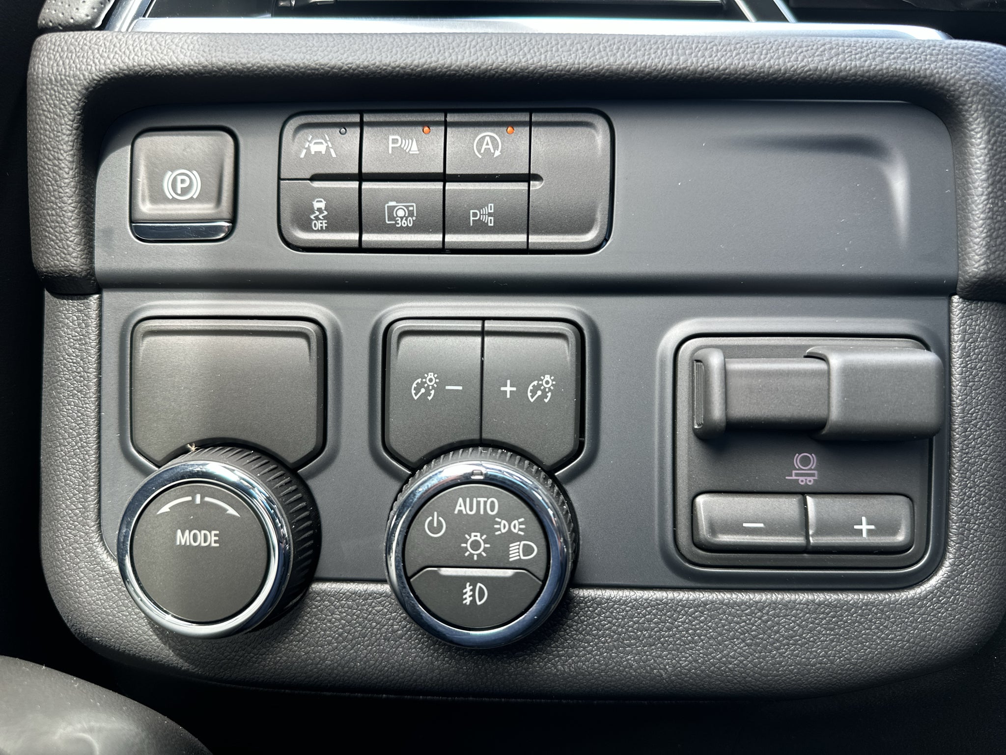 2027 Chevrolet Tahoe Premier