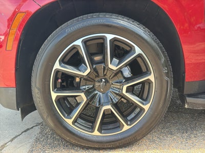 2025 Chevrolet Suburban RST