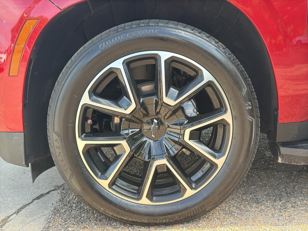 2025 Chevrolet Suburban RST