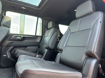 2025 Chevrolet Suburban RST
