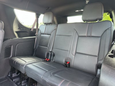 2025 Chevrolet Suburban RST