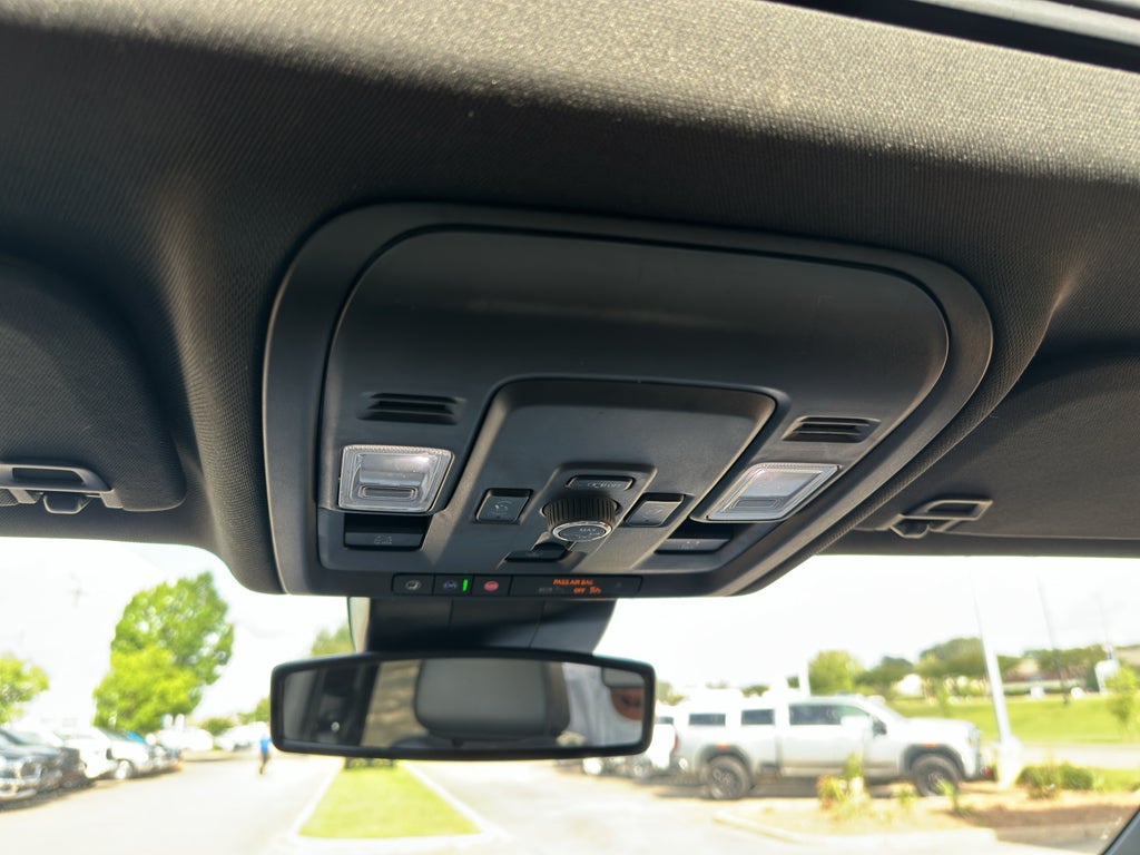 2025 Chevrolet Suburban RST